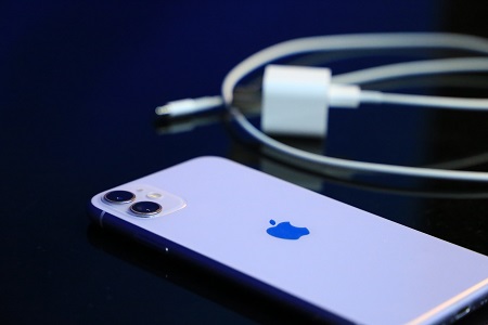iPhone 14 Pro曝光：用打孔前置摄像头取代刘海